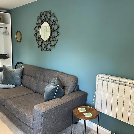 Апартаменты Hideaway Between Coast And Moors In A Beautiful Village